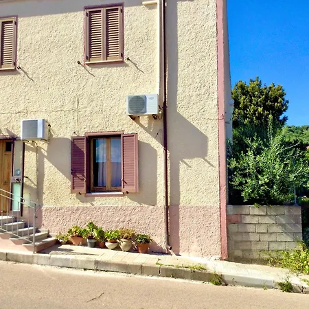 Sardegna Del Nord - Bellissima Casa Con Terrazza - Internet Wifi Apartmán