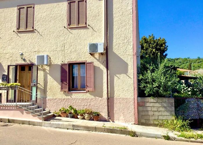 Sardegna Del Nord - Bellissima Casa Con Terrazza - Internet Wifi Apartment