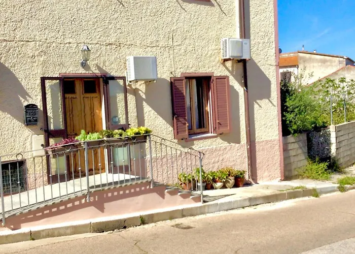 Sardegna Del Nord - Bellissima Casa Con Terrazza - Internet Wifi *